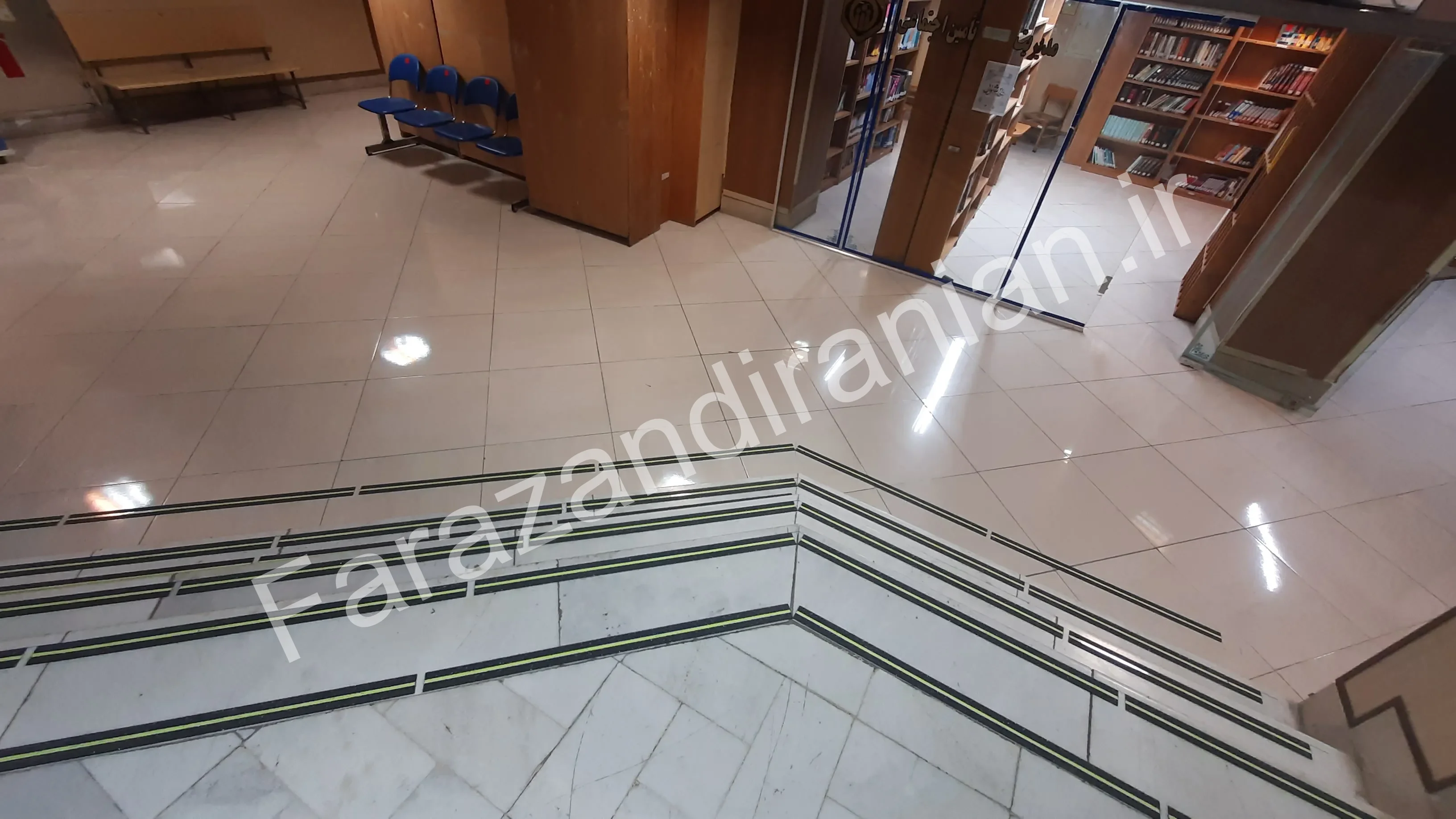 تصویر ۴۵ از اجرای نوار ضد لغزش در بیمارستان ۱۷ شهریور مشهد