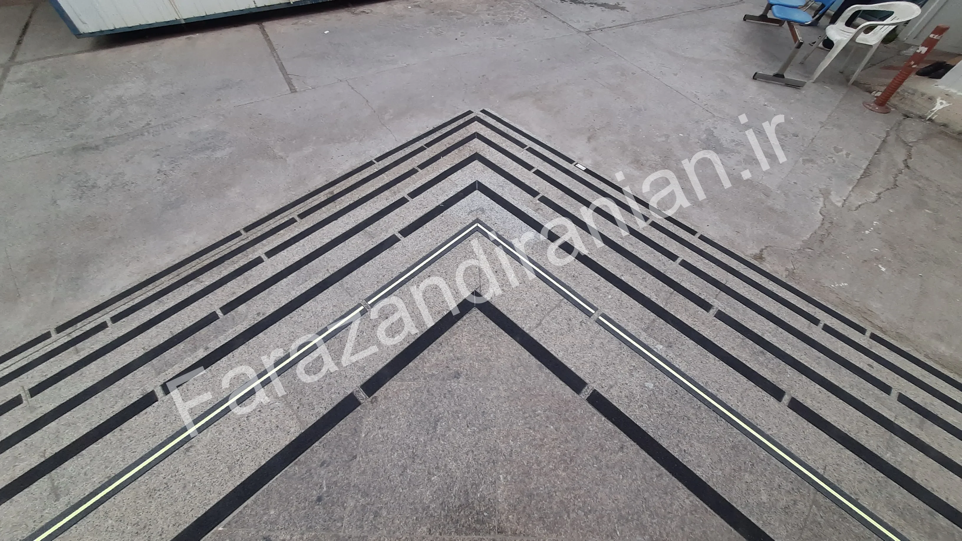 تصویر ۴۷ از اجرای نوار ضد لغزش در بیمارستان ۵ آذر گرگان