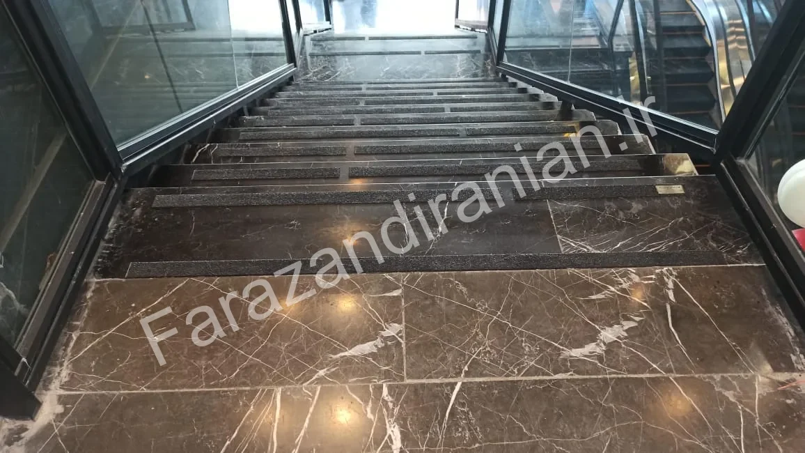 تصویر ۲۰ از اجرای نوار ضد لغزش در کارخانه فولاد بافت کرمان