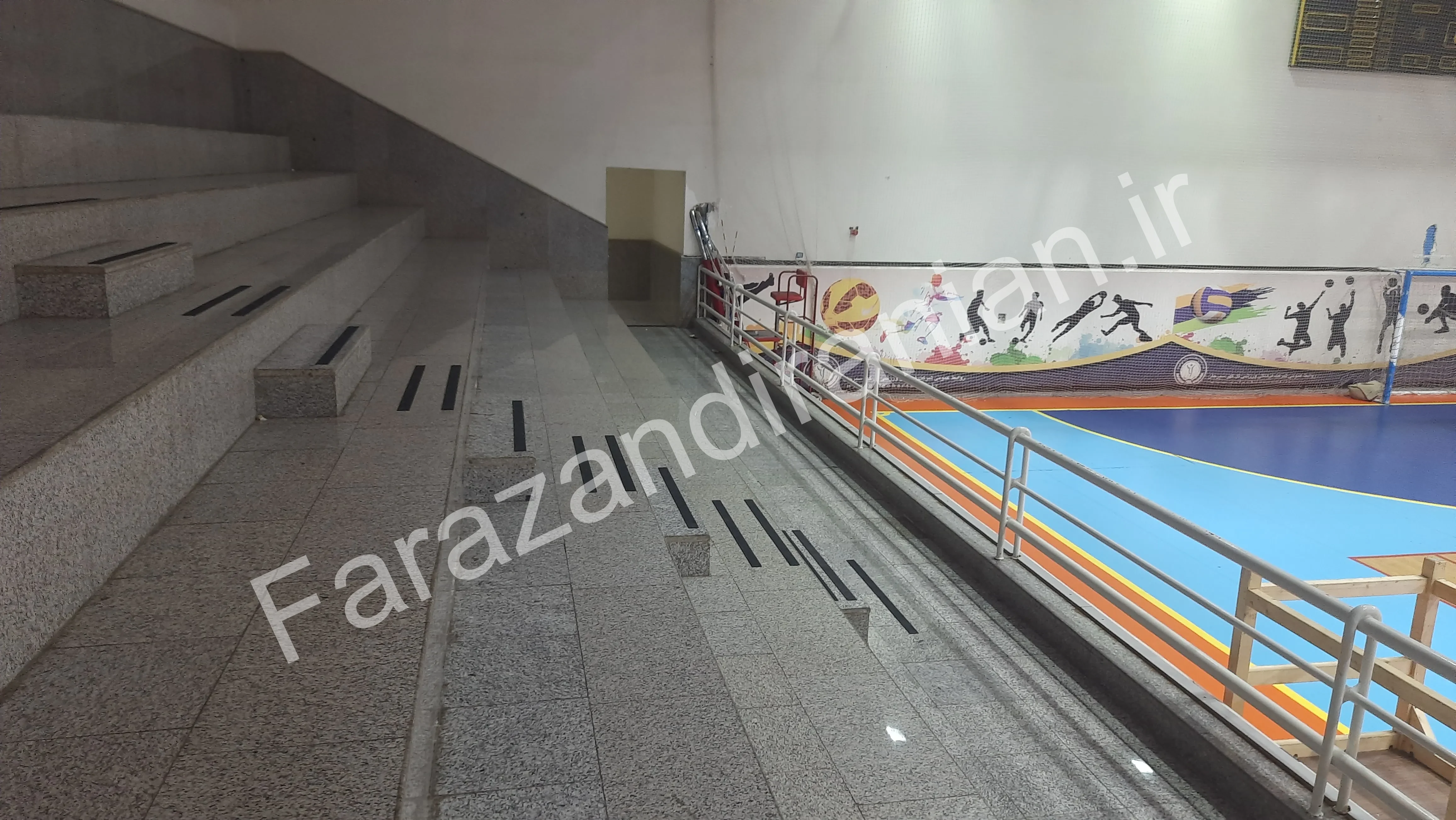 تصویر ۵۷ از اجرای نوار ضد لغزش در ورزشگاه باشگاه گلگهر سیرجان