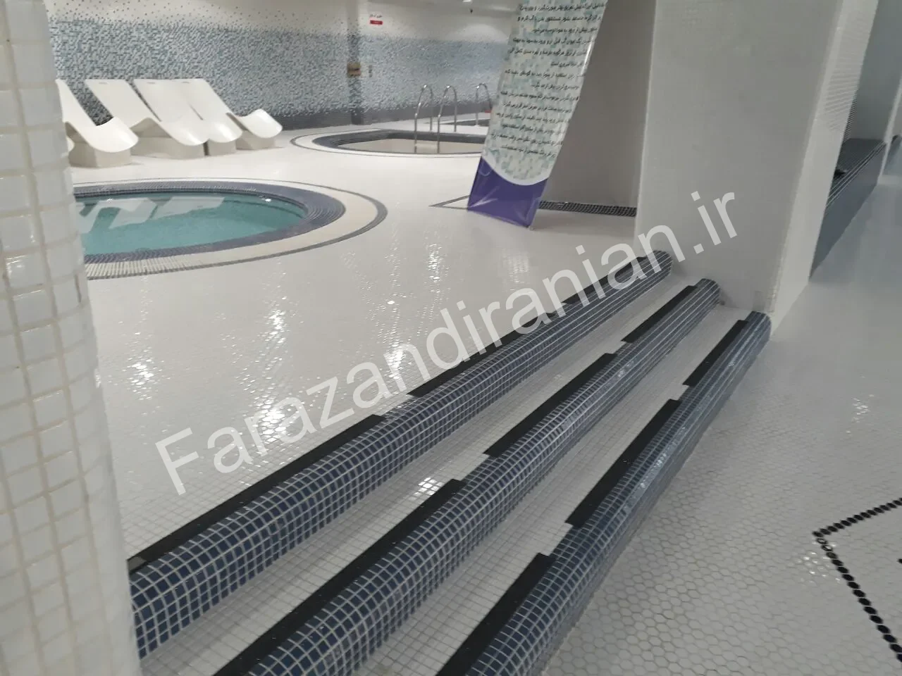 تصویر ۴ از اجرای نوار ضد لغزش در استخر کارگران مشهد